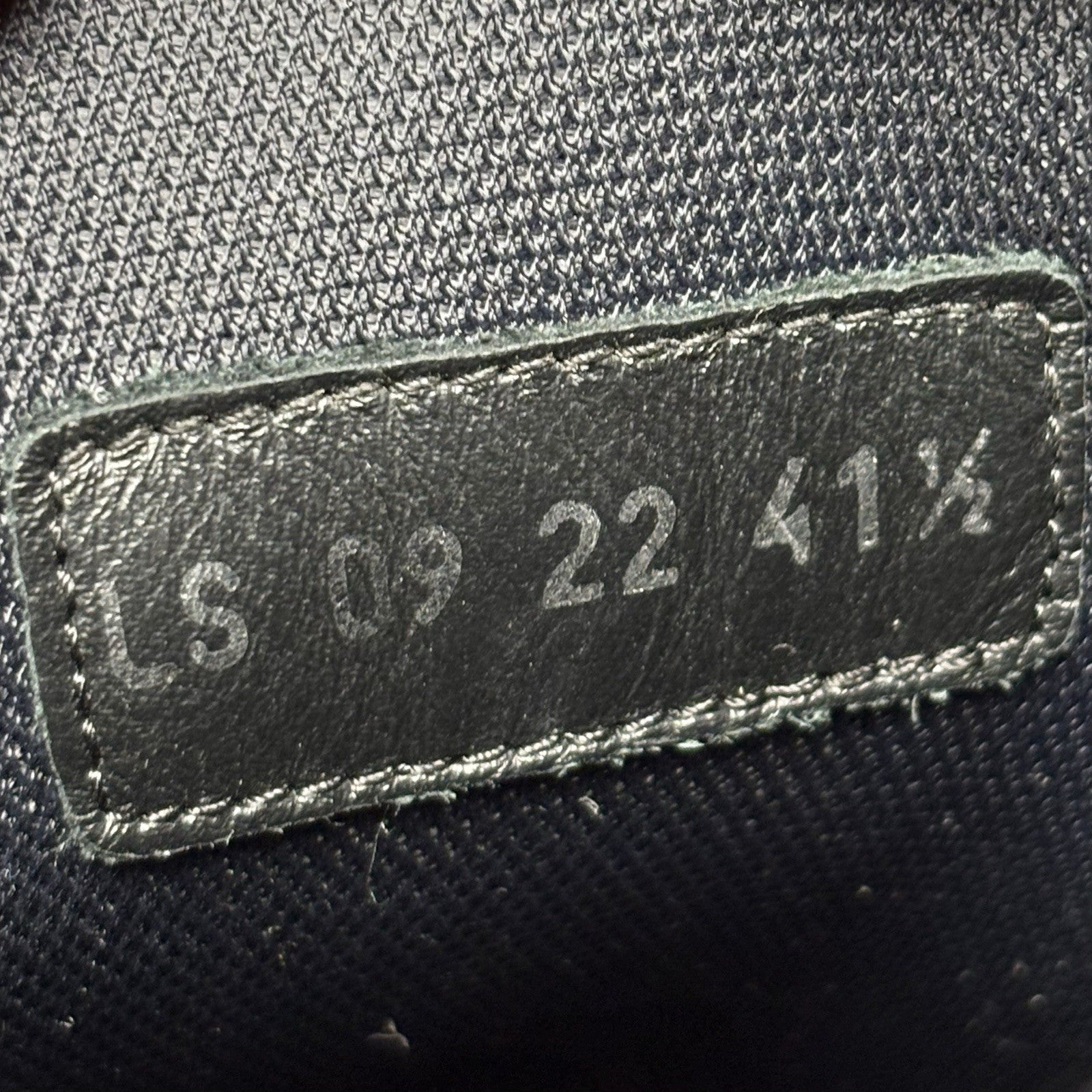 Size 41.5 (8.5 US) - Dior B22 Sneaker ' Black White ' | SUPER CLEAN!