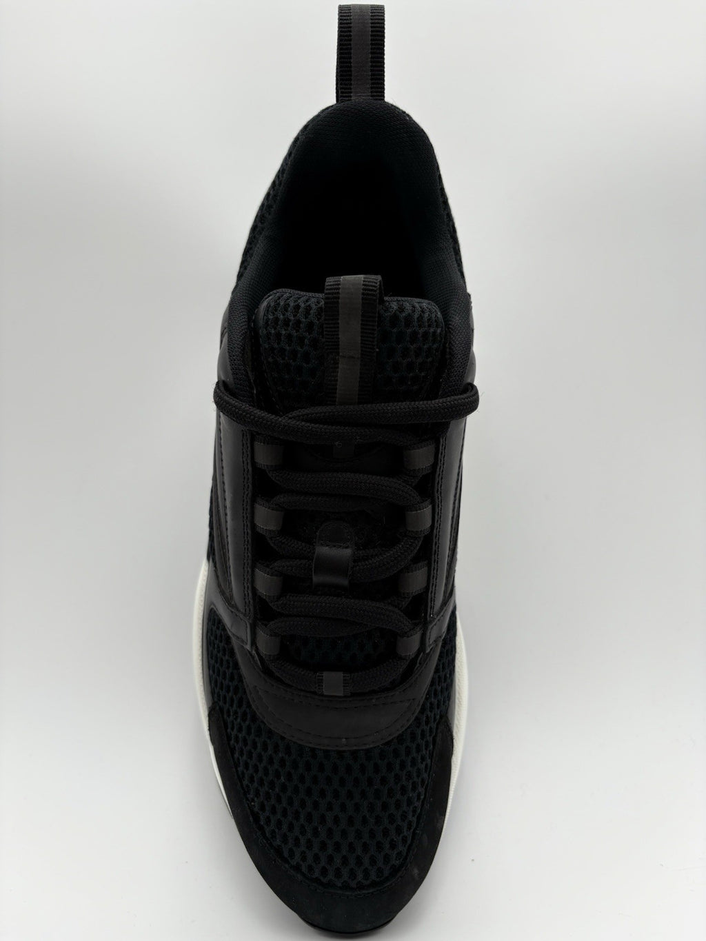 Size 41.5 (8.5 US) - Dior B22 Sneaker ' Black White ' | SUPER CLEAN!